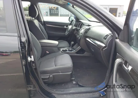 2012 Kia Sorento Lx from USA, damaged, VIN 5XYKT3A62CG212501